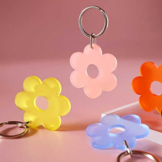 Daisy Flower Keyring - The Moonlit Press UK