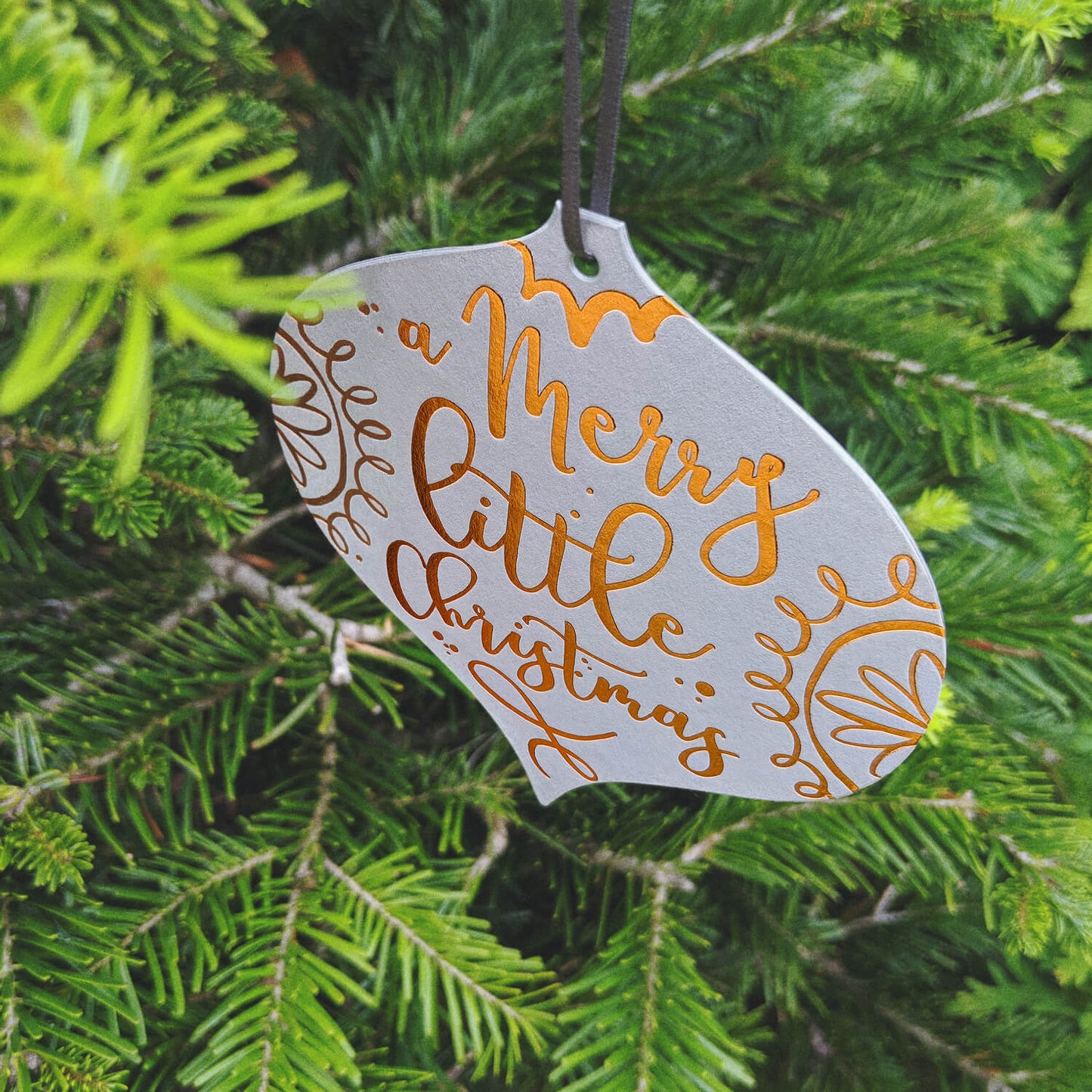 Luxury Hanging Christmas Card Ornament in Christmas Tree